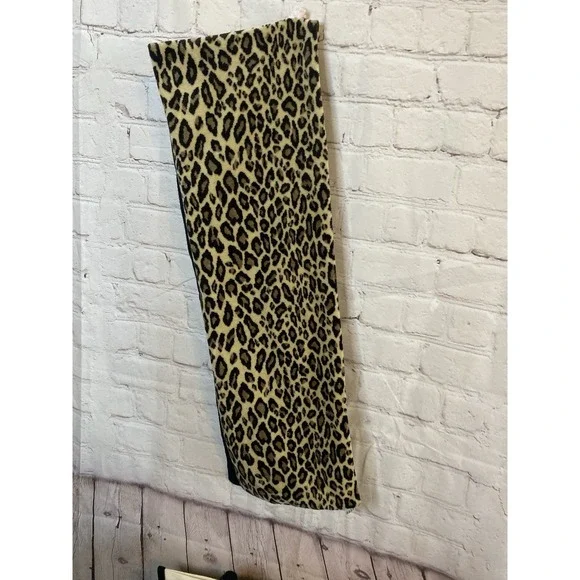 Reversible Blend Animal Print Scarf‎ Tan/ Black - Picture 2 of 6